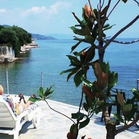 Villa Little Bit Of Heaven Sourpi Exterior foto